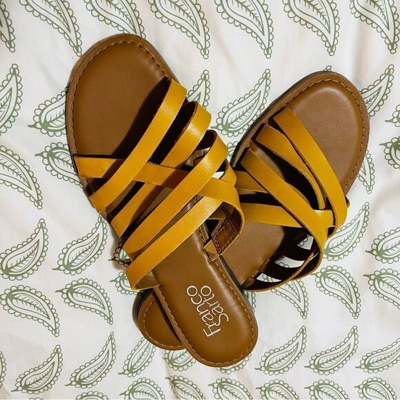 Franco Sarto Graceleigh Mustard Yellow Strappy Sandals Pull On Slides 8 - Picture 5 of 14